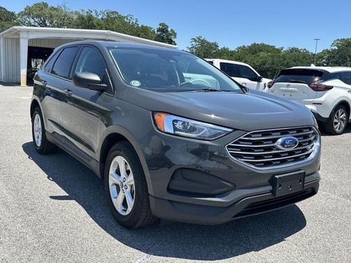 Lithium Gray 2021 Ford Edge SE
