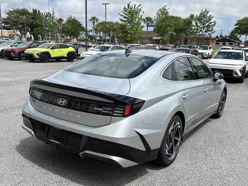 Aero Silver 2026 Hyundai SONATA SEL