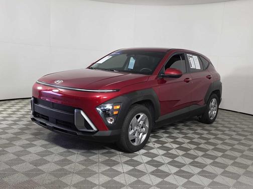 2024 Hyundai KONA SE