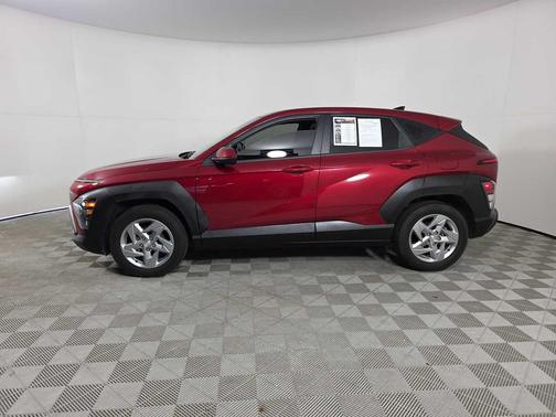 2024 Hyundai KONA SE