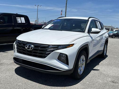Quartz White 2022 Hyundai TUCSON SEL
