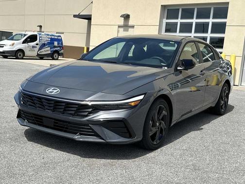 Ecotronic Gray 2026 Hyundai ELANTRA Sport
