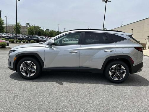 Shimmering Silver 2026 Hyundai TUCSON SEL