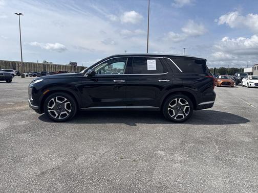 Abyss Black Pearl 2023 Hyundai PALISADE Limited