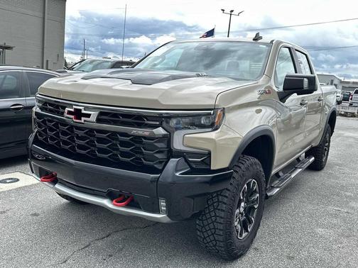 Sand Dune Metallic 2023 Chevrolet Silverado 1500 ZR2