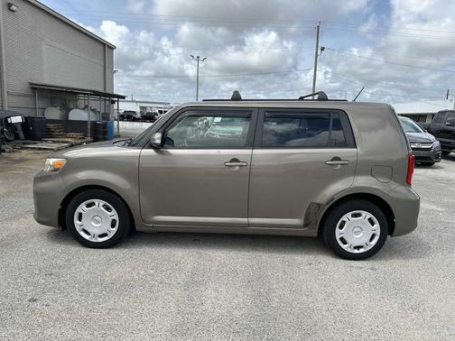 2012 Scion xB Release Series 9.0