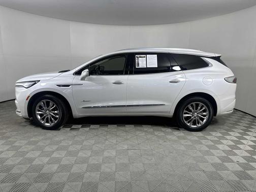 2022 Buick Enclave FWD Avenir