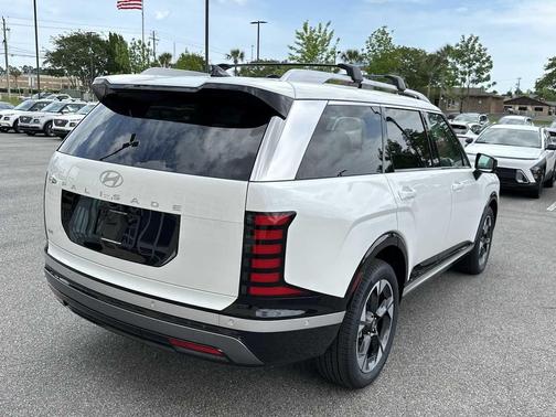 Creamy White Pearl 2026 Hyundai Palisade Hybrid Limited
