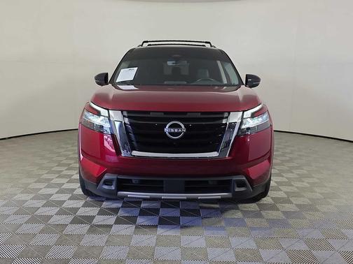 2023 Nissan Pathfinder SL FWD