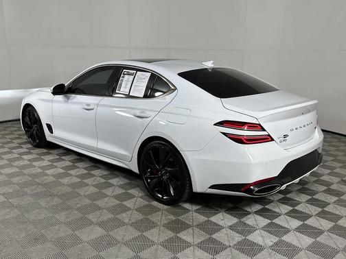 2022 Genesis G70 3.3T RWD
