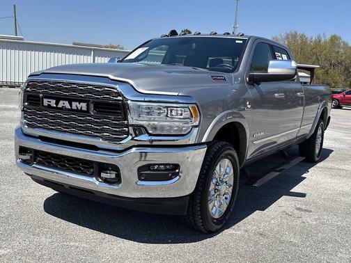 Billet Silver Metallic Clearcoat 2022 RAM 2500 Limited Crew Cab 4x4 8' Box