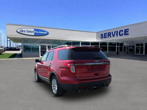 Red 2012 Ford Explorer XLT