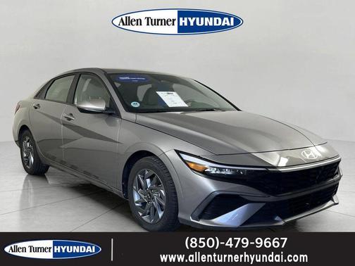 Fluid Metal 2024 Hyundai ELANTRA SEL