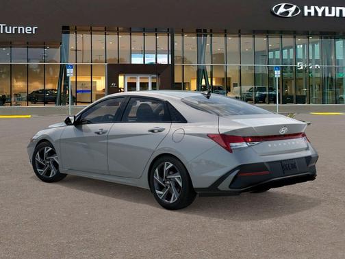2025 Hyundai ELANTRA SEL