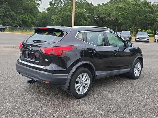 2018 Nissan Rogue Sport SV