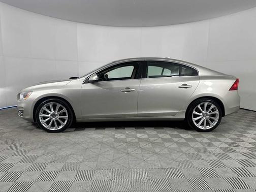 2018 Volvo S60 Inscription T5 Platinum