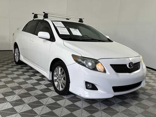 Super White 2010 Toyota Corolla S