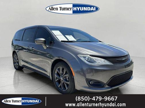 Granite Crystal Metallic Clearcoat 2019 Chrysler Pacifica Touring Plus