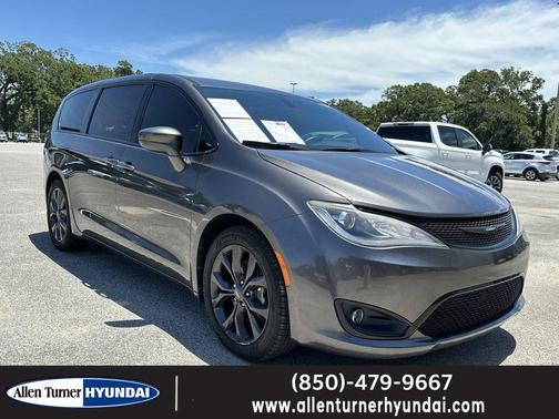 Granite Crystal Metallic Clearcoat 2019 Chrysler Pacifica Touring Plus