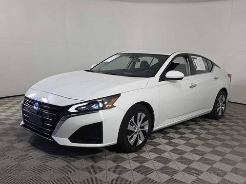 2023 Nissan Altima S FWD