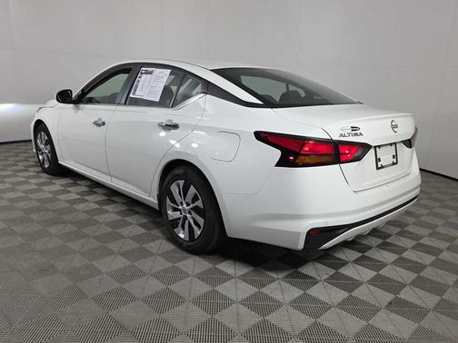 2023 Nissan Altima S FWD
