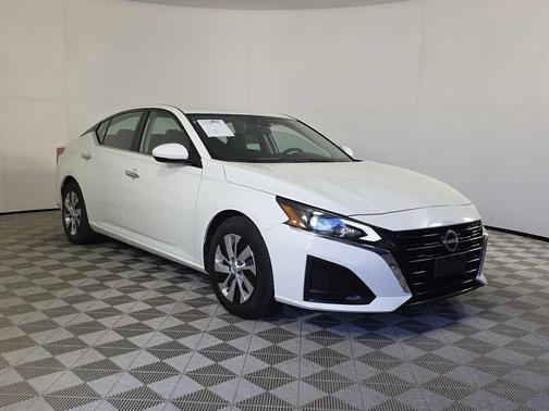 2023 Nissan Altima S FWD