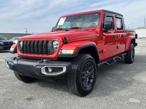 2024 Jeep Gladiator Sport S