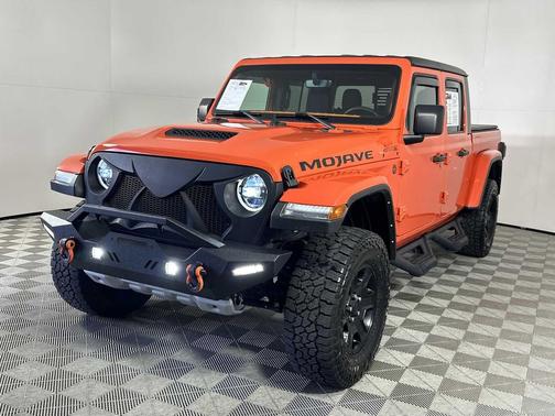 Punkn Metallic Clearcoat 2023 Jeep Gladiator Mojave 4x4