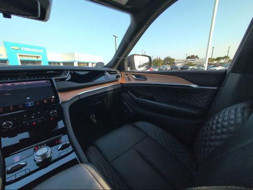 2023 Jeep Grand Cherokee L Summit Reserve