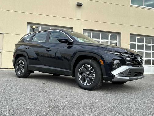 2026 Hyundai TUCSON Hybrid Blue SE