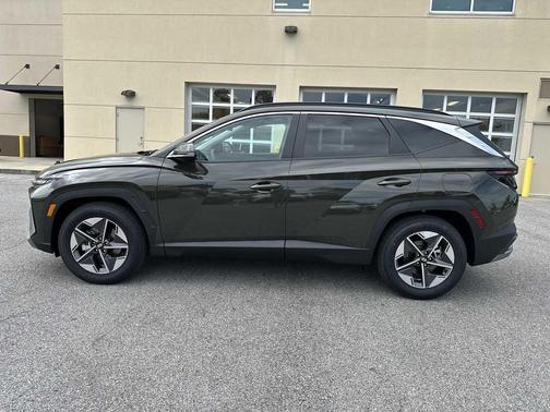 Rockwood Green 2026 Hyundai TUCSON SEL Premium
