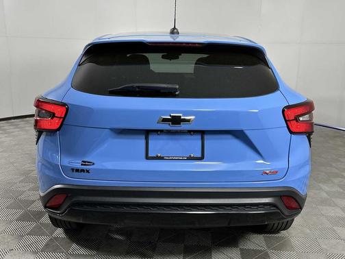 Fountain Blue 2024 Chevrolet Trax FWD 1RS