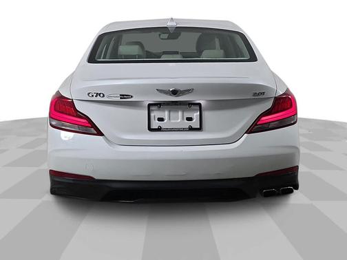 2020 Genesis G70 2.0T RWD