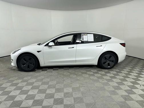 2023 Tesla Model 3 Standard Range