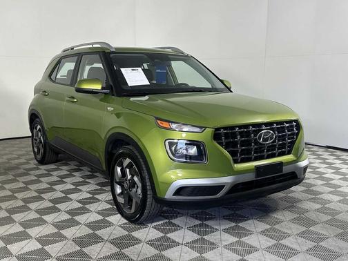 2023 Hyundai VENUE SEL