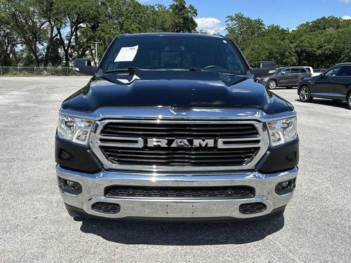Diamond Black Crystal Pearlcoat 2021 RAM 1500 Big Horn/Lone Star