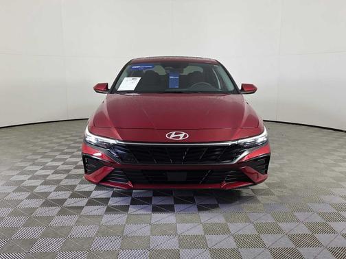 2025 Hyundai ELANTRA SEL
