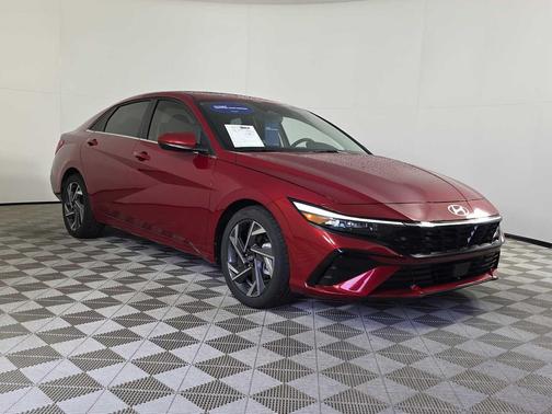 2025 Hyundai ELANTRA SEL