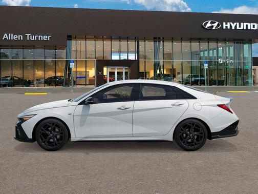 Atlas White 2026 Hyundai ELANTRA SE