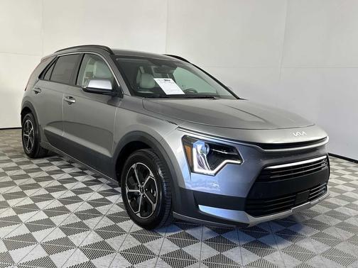 Steel Gray 2023 Kia Niro EX