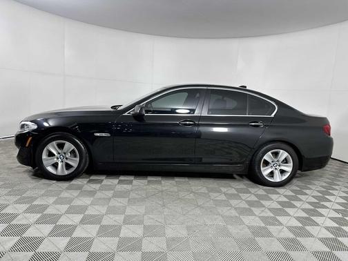 Black Sapphire Metallic 2012 BMW 528 528i