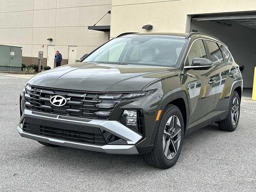 Rockwood Green 2026 Hyundai TUCSON SEL Premium