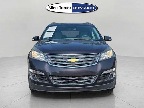 Tungsten Metallic 2017 Chevrolet Traverse 2LT
