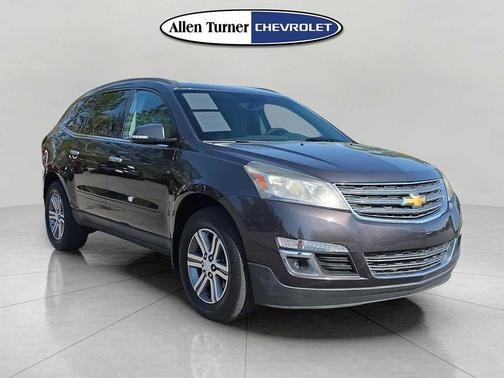 Tungsten Metallic 2017 Chevrolet Traverse 2LT