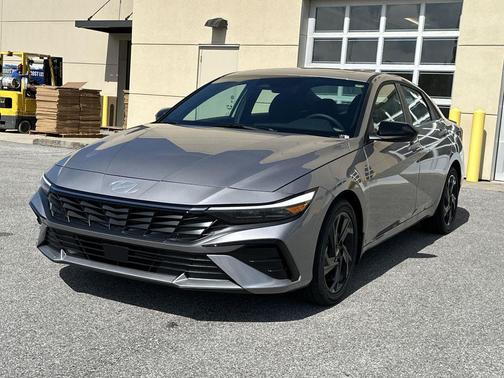 Fluid Metal 2026 Hyundai ELANTRA Sport