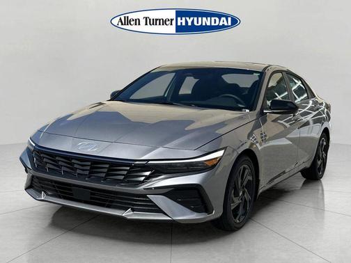 Fluid Metal 2026 Hyundai ELANTRA Sport