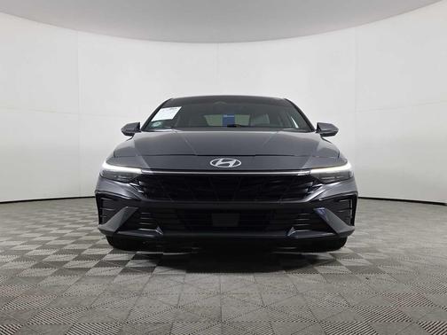 2024 Hyundai ELANTRA HEV Limited