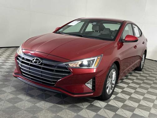 Scarlet Red Pearl 2020 Hyundai ELANTRA SEL