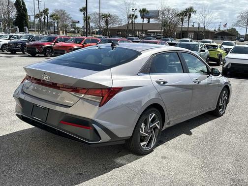 2026 Hyundai ELANTRA Limited