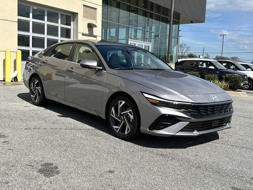 2026 Hyundai ELANTRA Limited